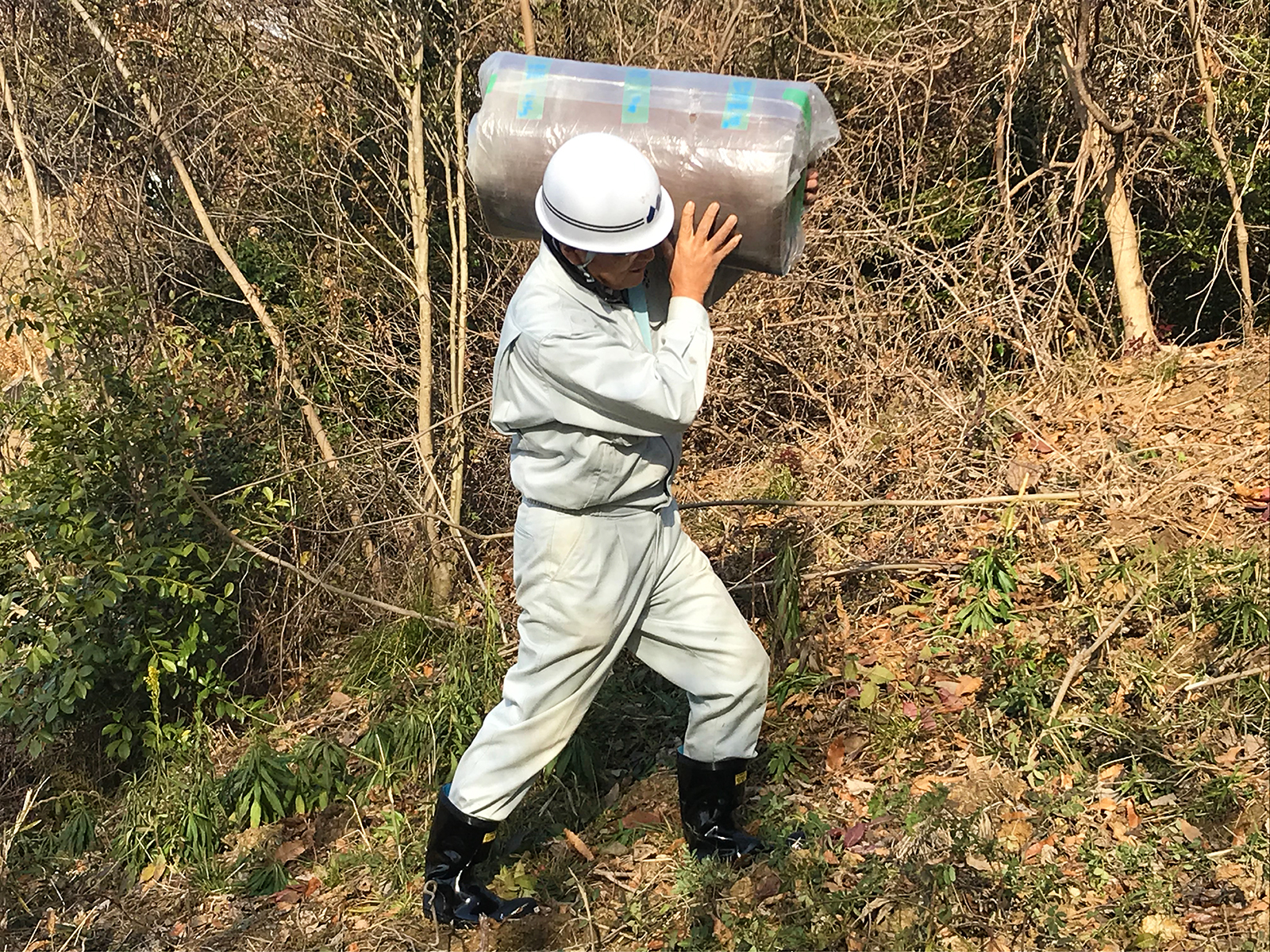 ドライマットの資材運搬状況